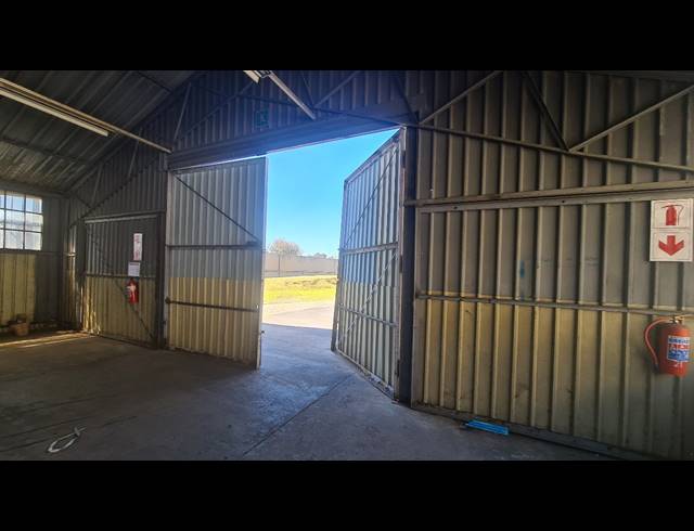 1,024M² WAREHOUSE TO LET IN BOKSBURG EAST